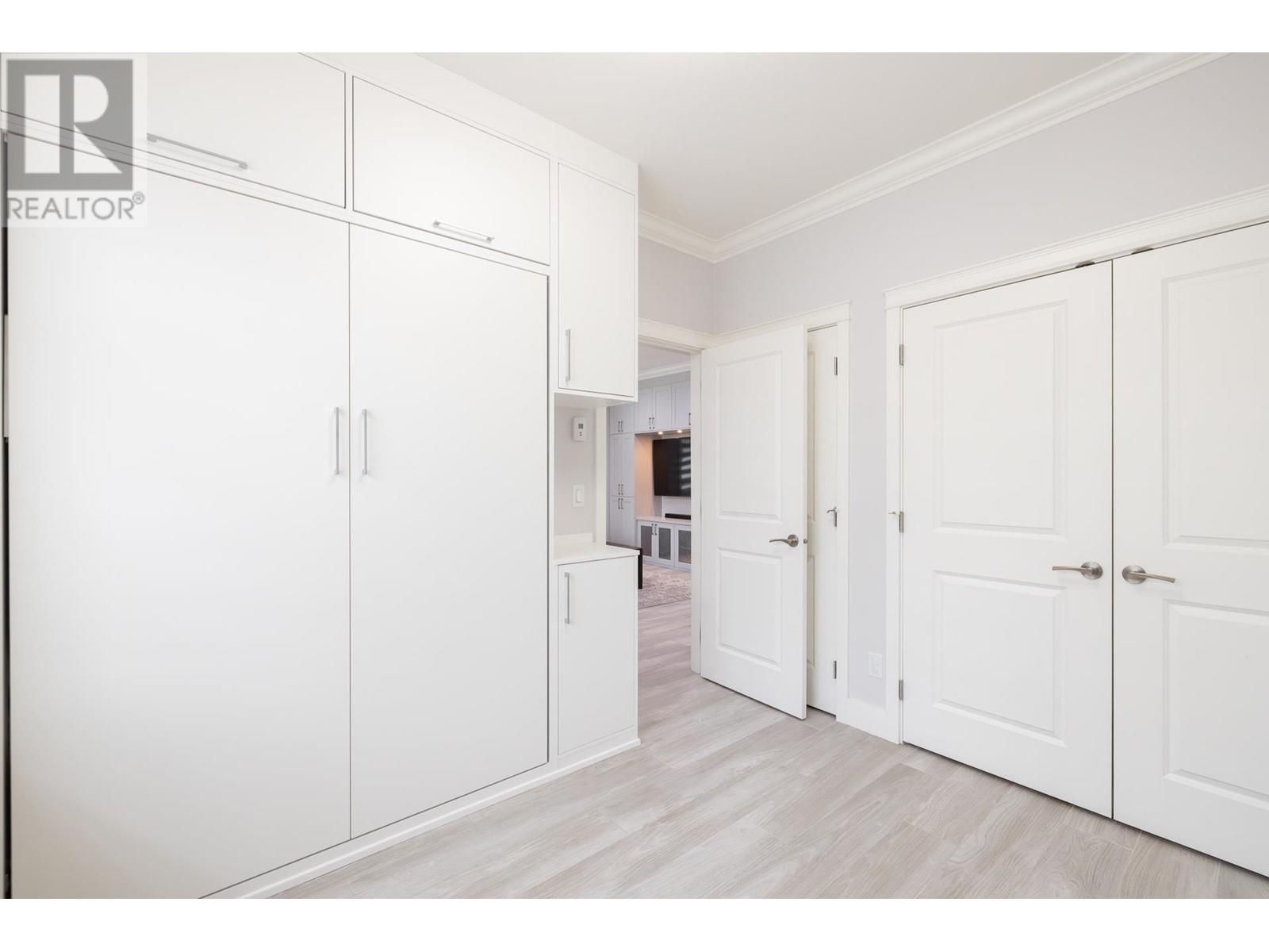 Listing Picture 20 of 40 : 6893 BURNS STREET, Burnaby / 本拿比 - 魯藝地產 Yvonne Lu Group - MLS Medallion Club Member