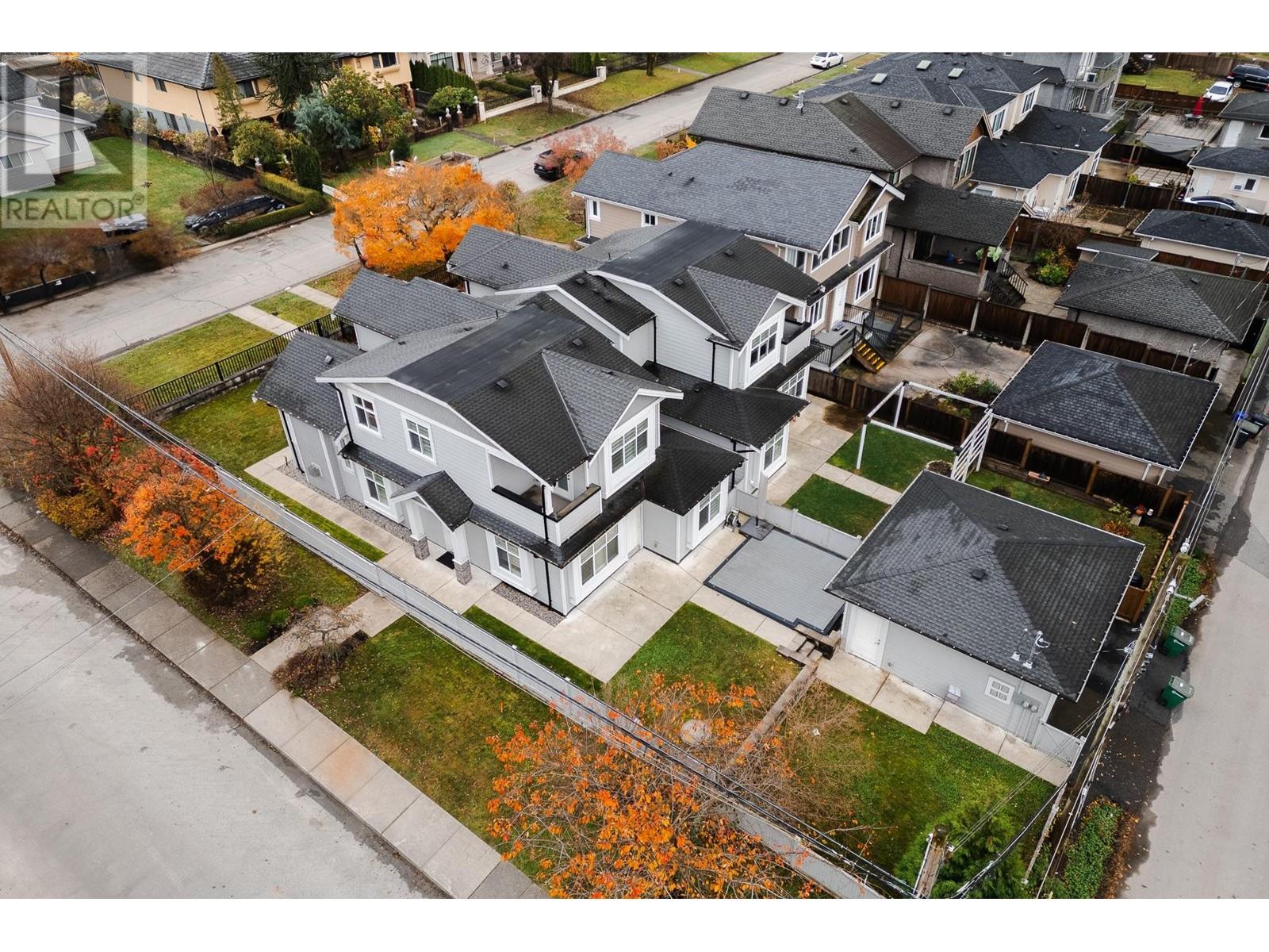 Listing Picture 30 of 40 : 6893 BURNS STREET, Burnaby / 本拿比 - 魯藝地產 Yvonne Lu Group - MLS Medallion Club Member