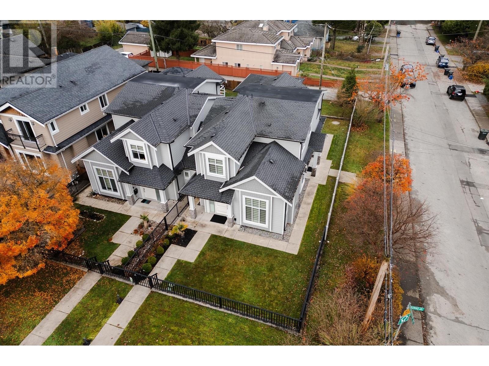 Listing Picture 32 of 40 : 6893 BURNS STREET, Burnaby / 本拿比 - 魯藝地產 Yvonne Lu Group - MLS Medallion Club Member