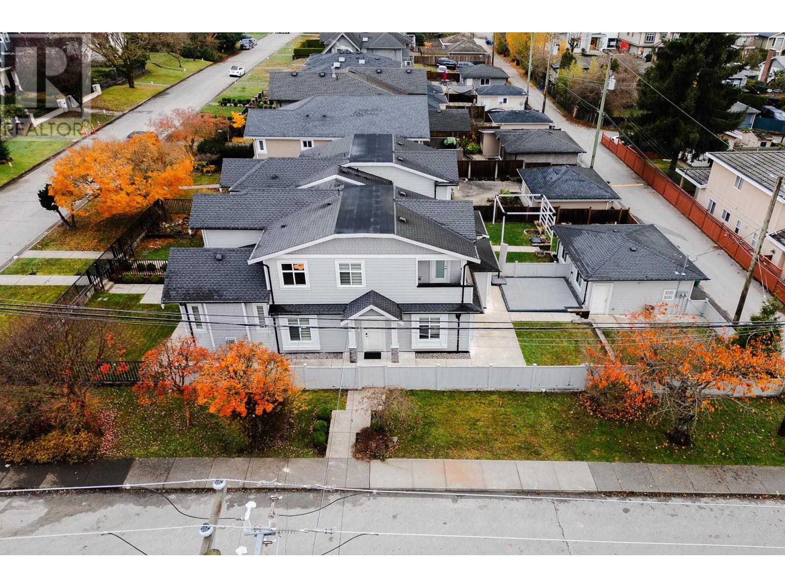 Listing Picture 33 of 40 : 6893 BURNS STREET, Burnaby / 本拿比 - 魯藝地產 Yvonne Lu Group - MLS Medallion Club Member