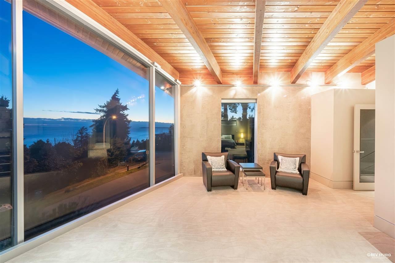 14523 Magdalen Avenue, White Rock, British Columbia  V4B 2X5 - Photo 17 - R2945002
