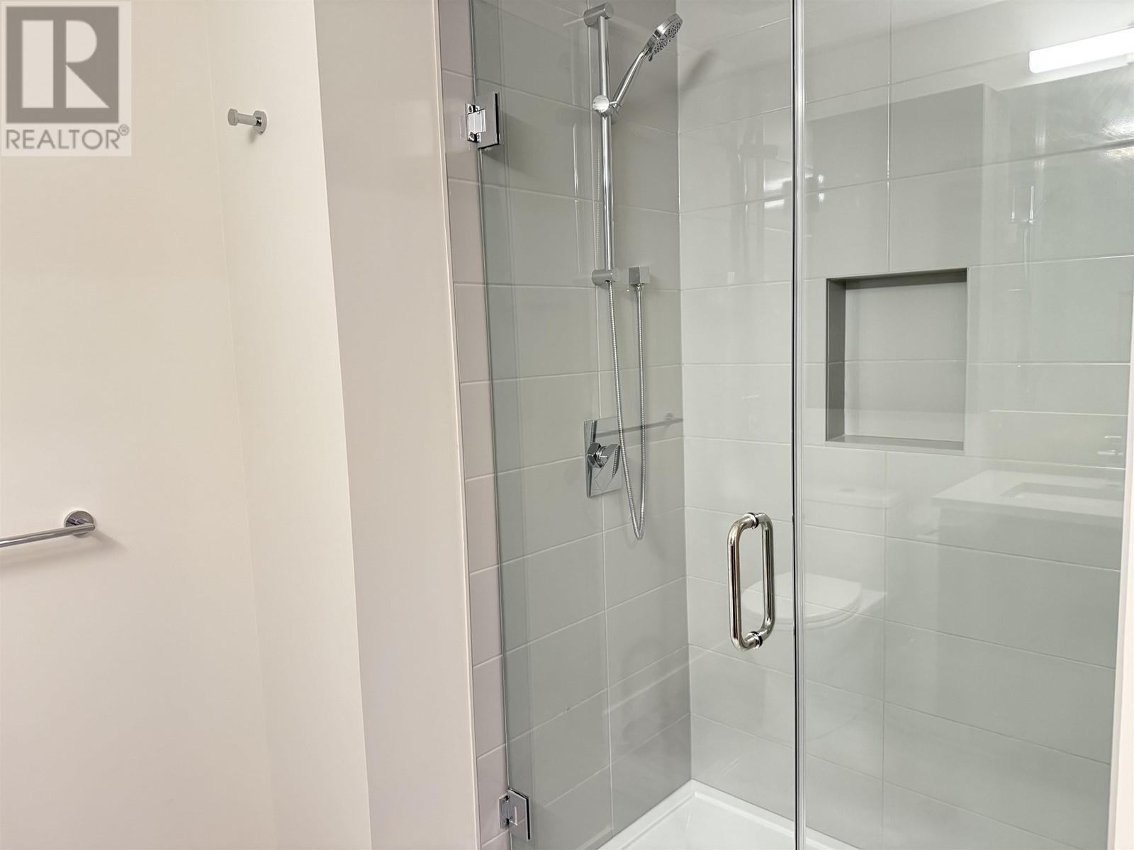 Listing Picture 14 of 19 : 1111 2108 GILMORE AVENUE, Burnaby / 本拿比 - 魯藝地產 Yvonne Lu Group - MLS Medallion Club Member