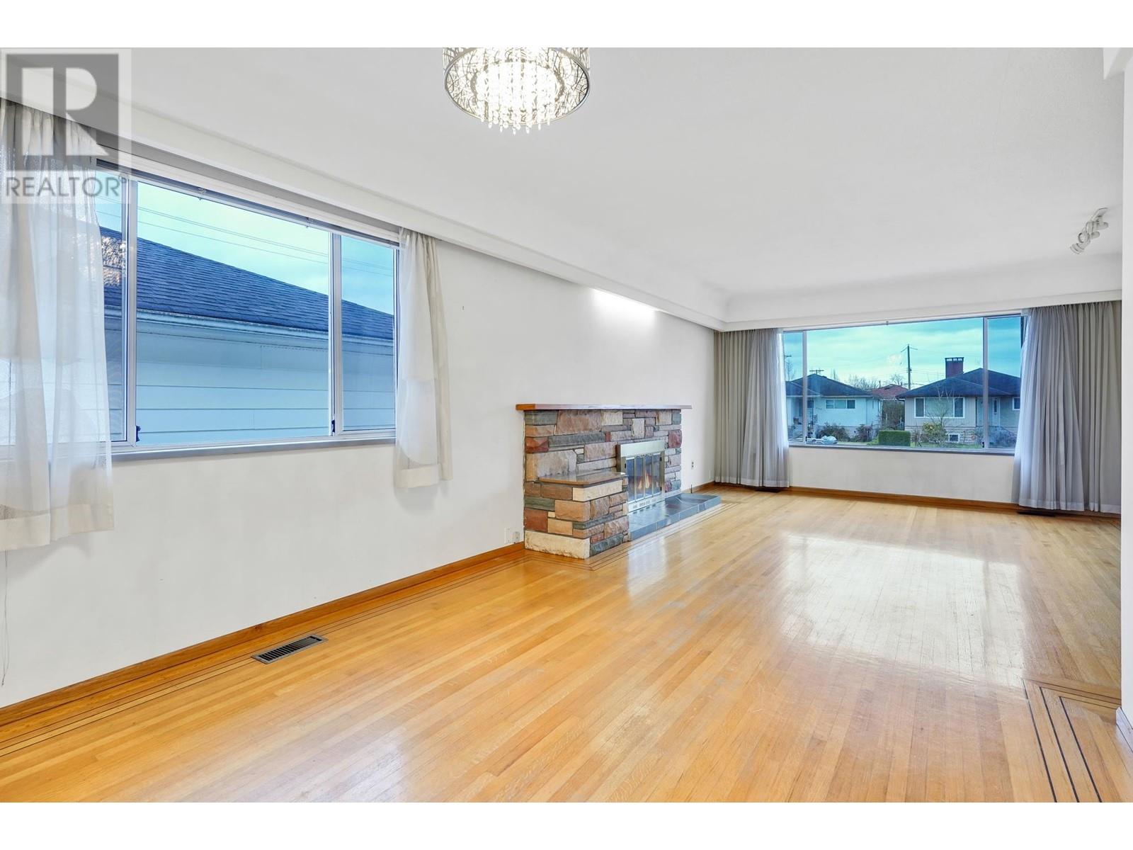 2477 E 53rd Avenue, Vancouver, British Columbia  V5S 1V7 - Photo 9 - R2968596