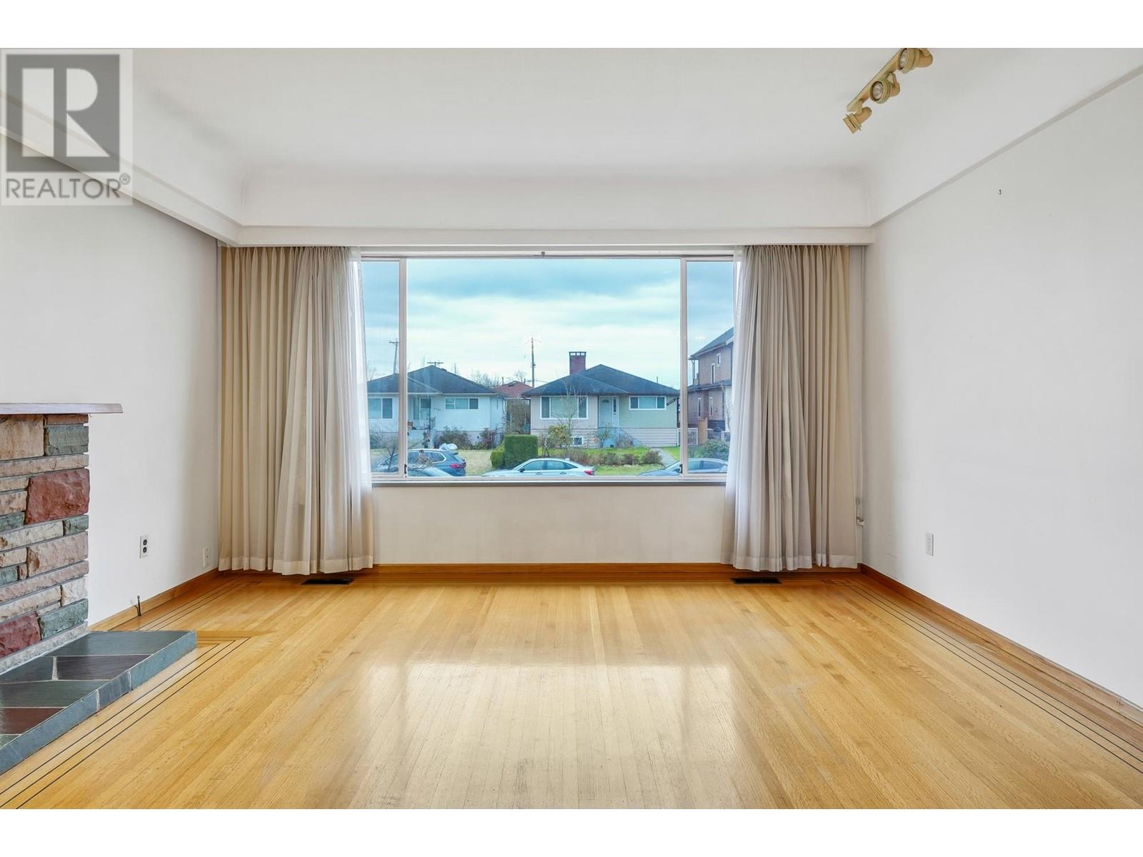 2477 E 53rd Avenue, Vancouver, British Columbia  V5S 1V7 - Photo 12 - R2968596