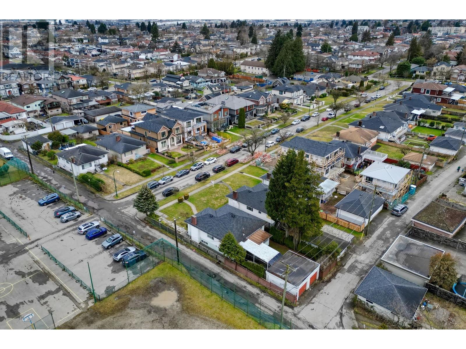 2477 E 53rd Avenue, Vancouver, British Columbia  V5S 1V7 - Photo 3 - R2968596