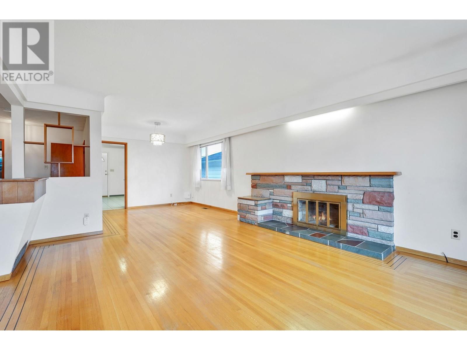 2477 E 53rd Avenue, Vancouver, British Columbia  V5S 1V7 - Photo 13 - R2968596