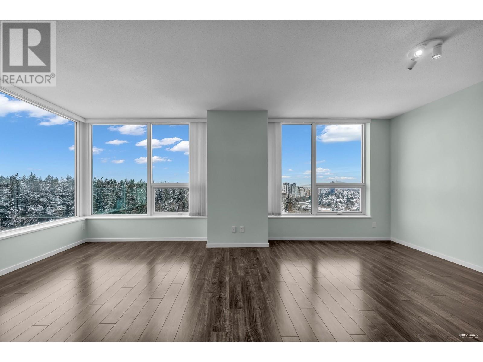 Listing Picture 17 of 39 : 2106 5883 BARKER AVENUE, Burnaby / 本拿比 - 魯藝地產 Yvonne Lu Group - MLS Medallion Club Member