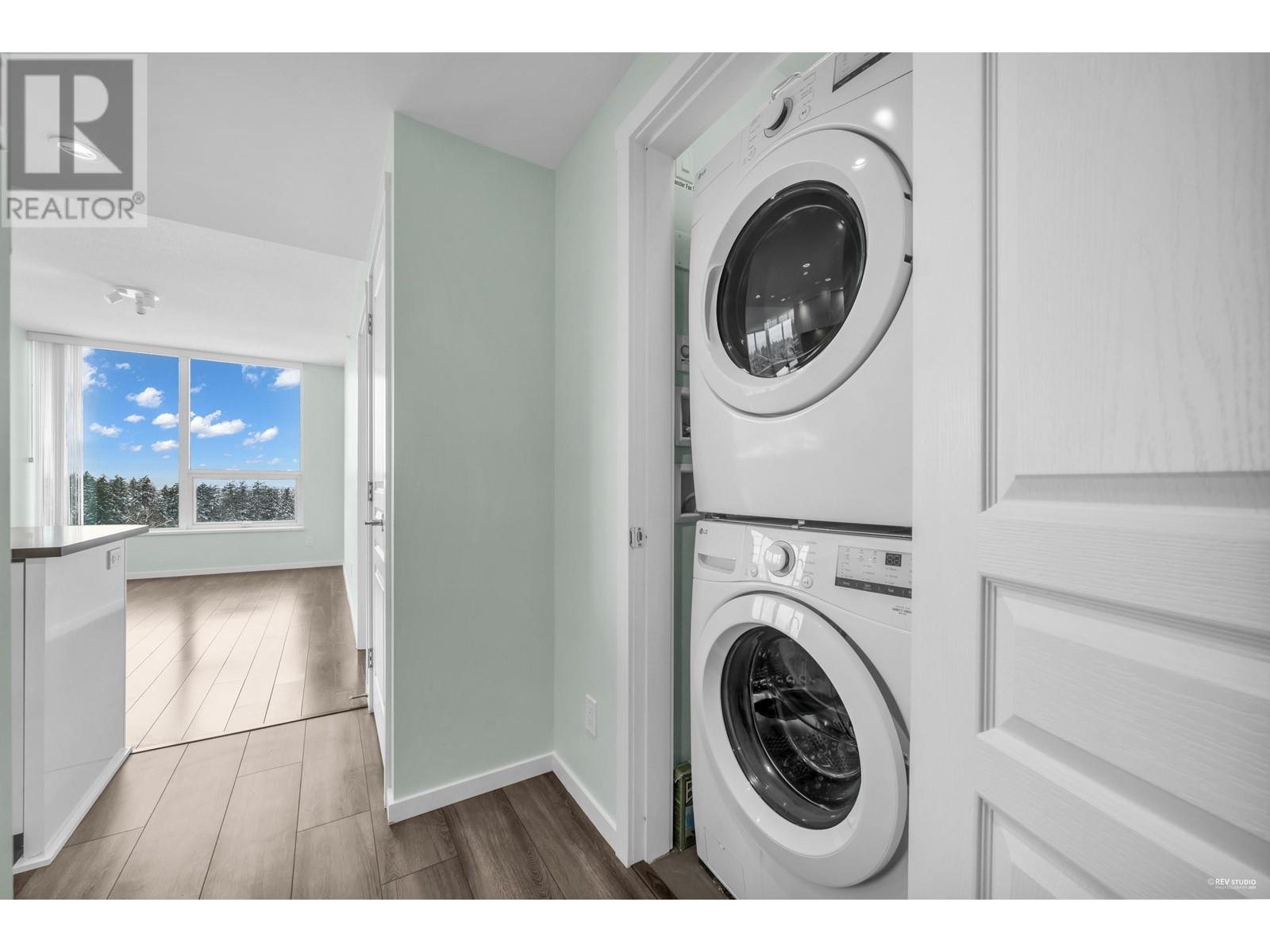 Listing Picture 27 of 39 : 2106 5883 BARKER AVENUE, Burnaby / 本拿比 - 魯藝地產 Yvonne Lu Group - MLS Medallion Club Member