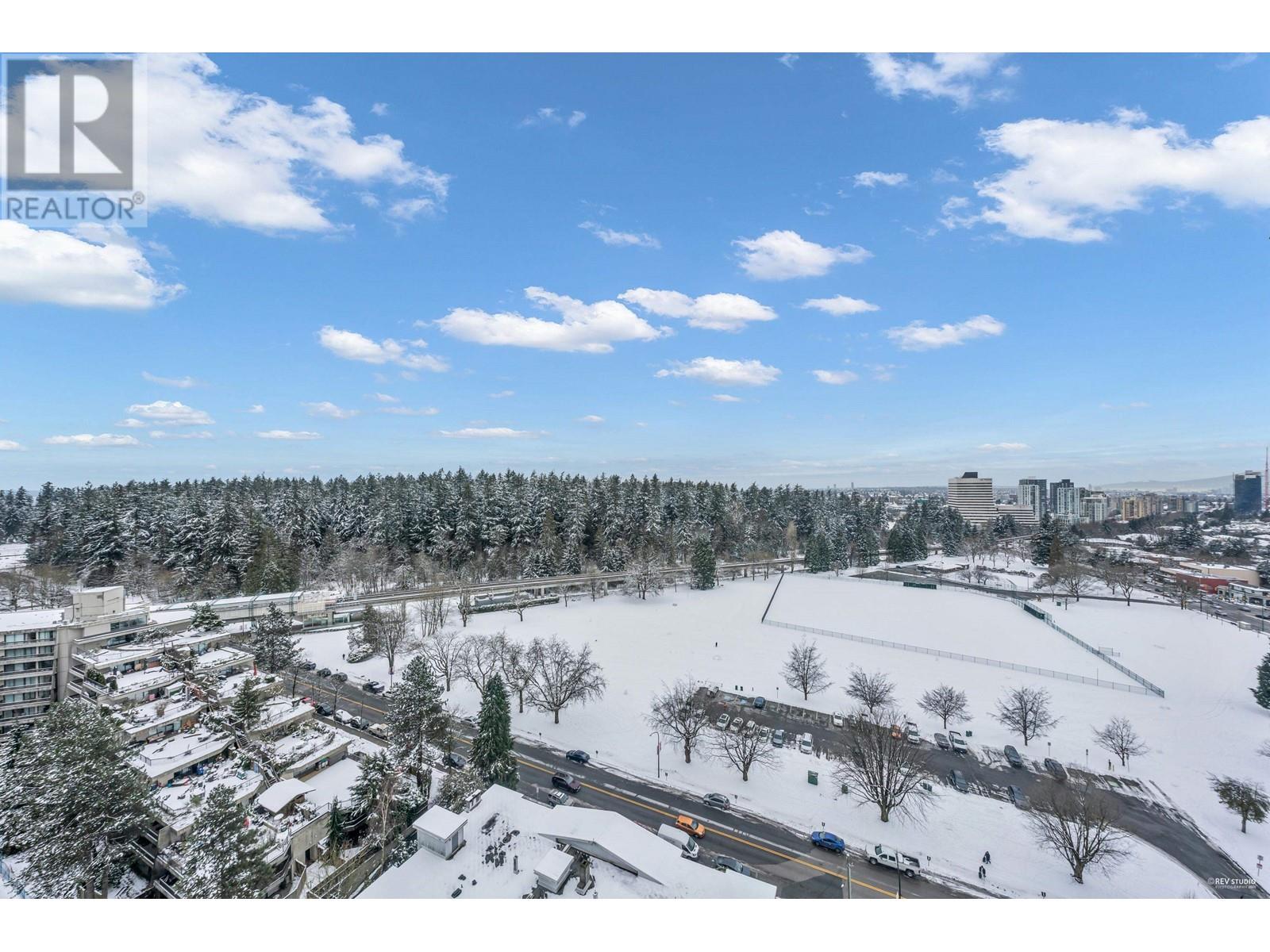 Listing Picture 39 of 39 : 2106 5883 BARKER AVENUE, Burnaby / 本拿比 - 魯藝地產 Yvonne Lu Group - MLS Medallion Club Member