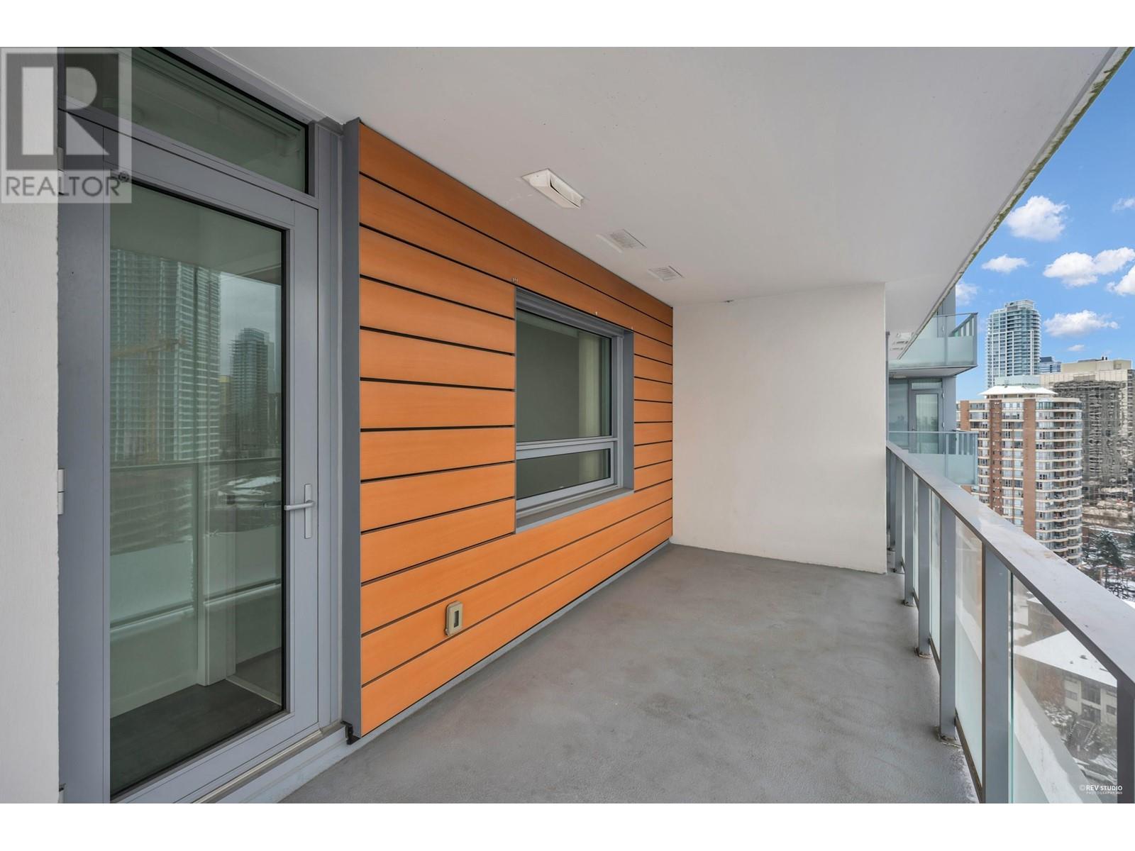 Listing Picture 30 of 39 : 2106 5883 BARKER AVENUE, Burnaby / 本拿比 - 魯藝地產 Yvonne Lu Group - MLS Medallion Club Member