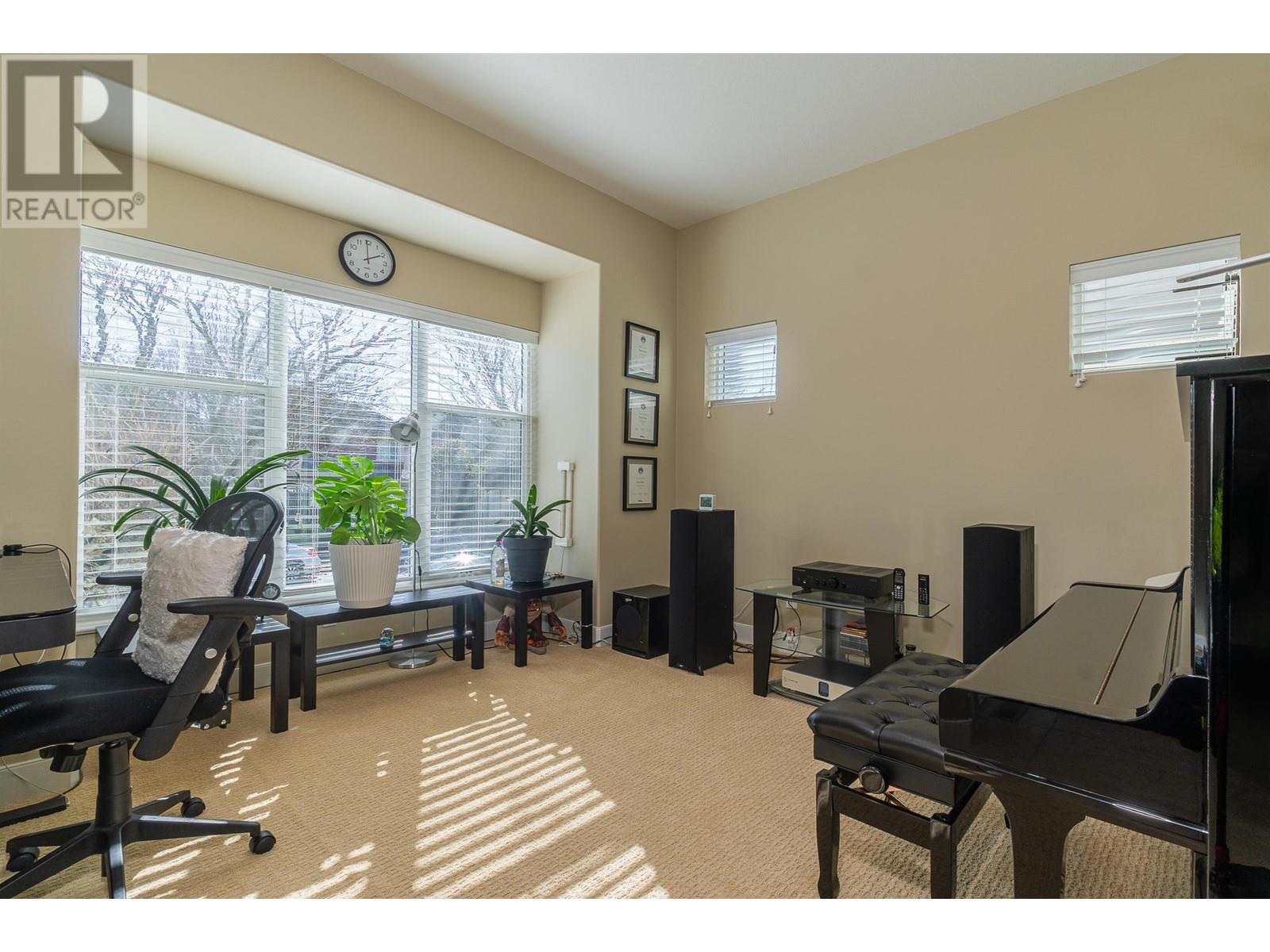 3363 Highland Drive, Coquitlam, British Columbia  V3E 0A9 - Photo 4 - R2974385