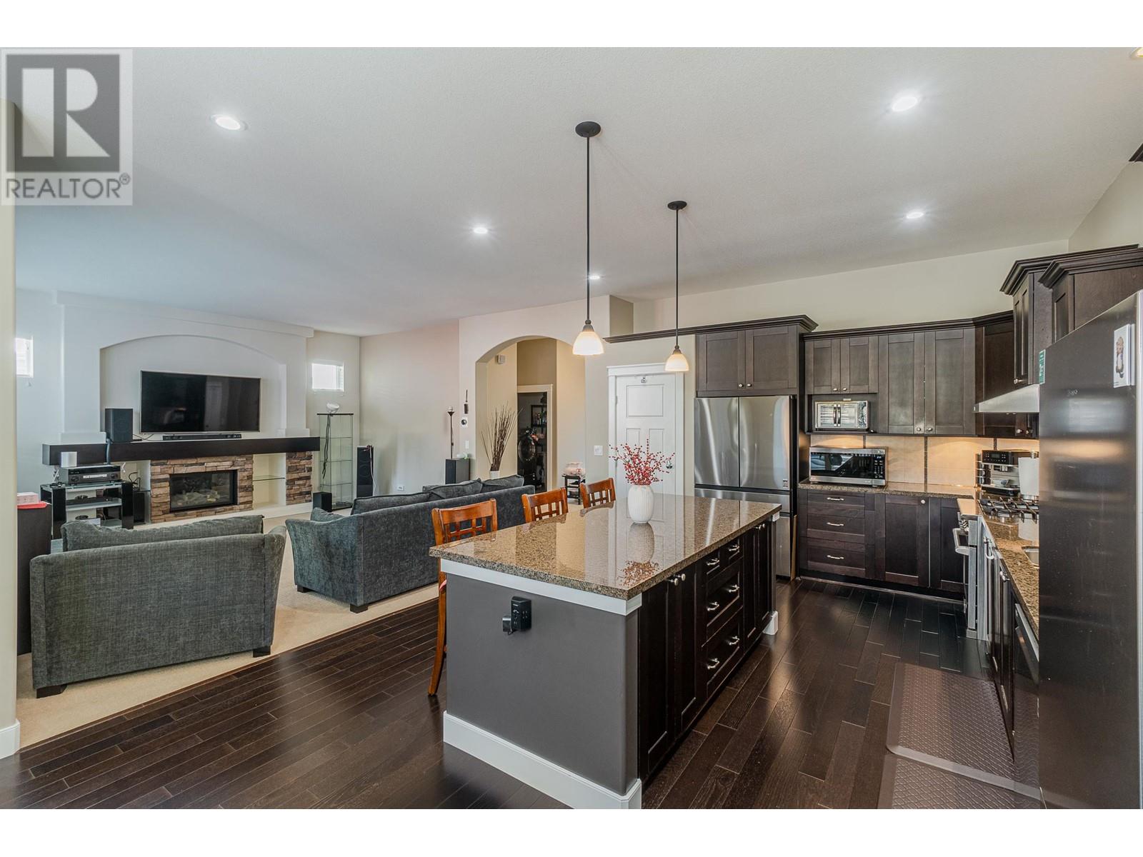 3363 Highland Drive, Coquitlam, British Columbia  V3E 0A9 - Photo 11 - R2974385