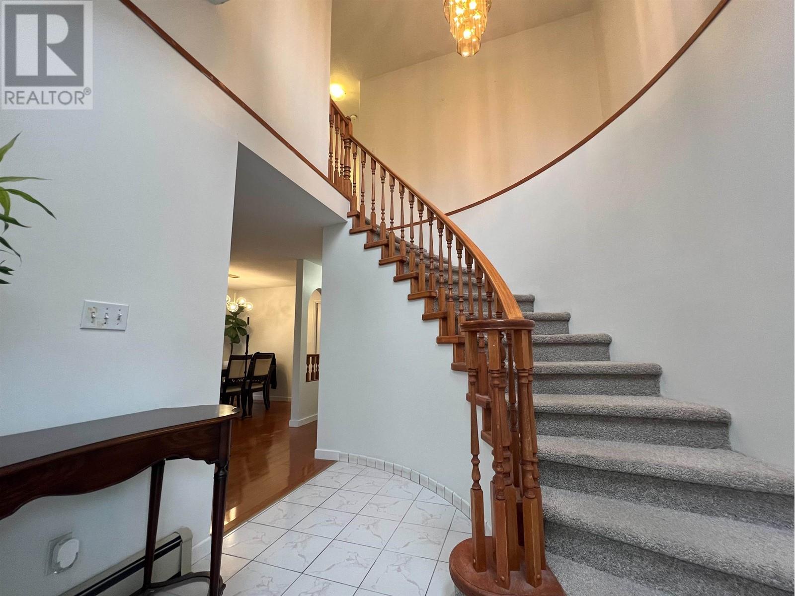 8006 Chester Street, Vancouver, British Columbia  V5X 3Y6 - Photo 3 - R2974647