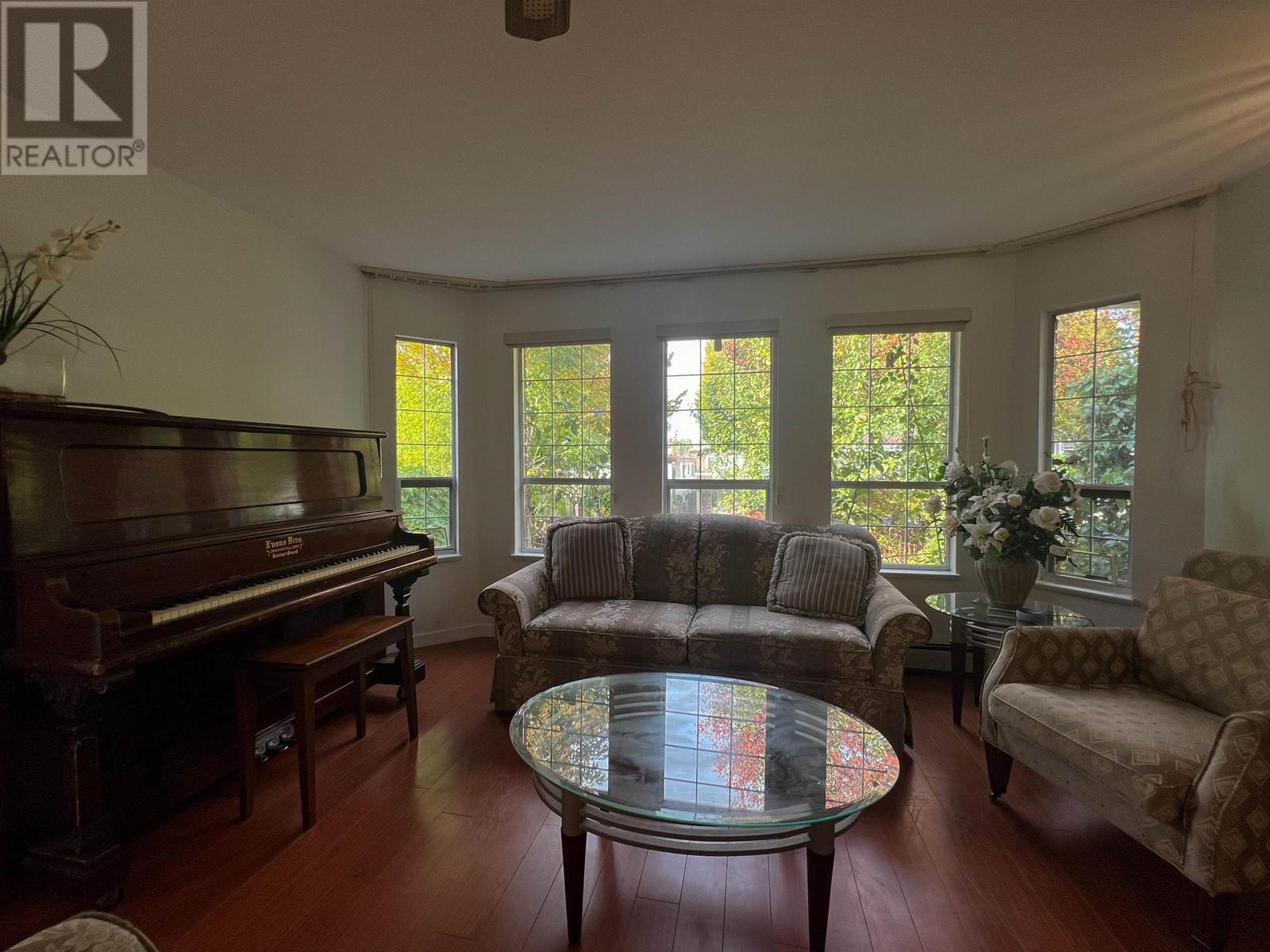 8006 Chester Street, Vancouver, British Columbia  V5X 3Y6 - Photo 5 - R2974647