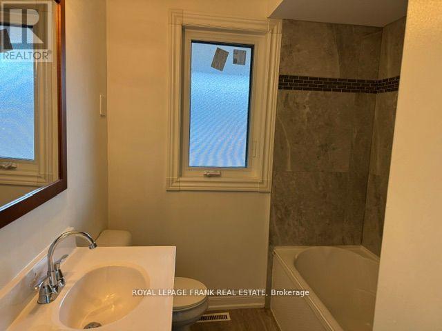 181 Southlawn Avenue, Oshawa, Ontario  L1H 3Y5 - Photo 5 - E11999178
