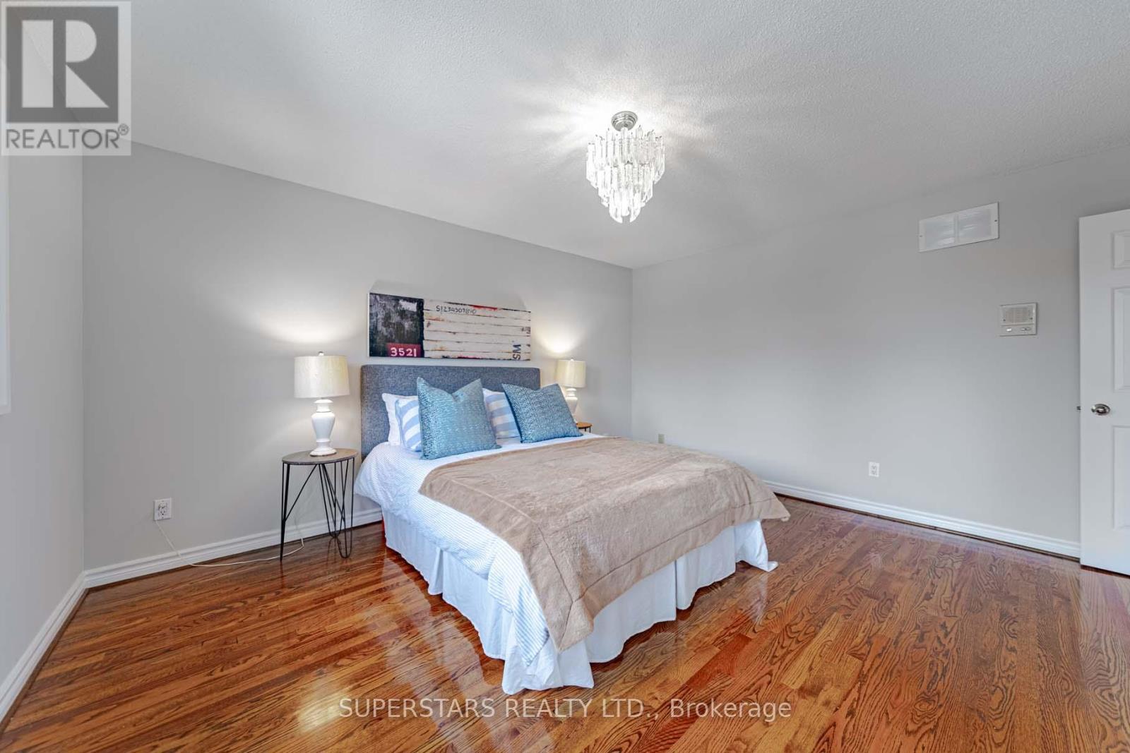 37 Compton Crescent, Richmond Hill, Ontario  L4B 3E9 - Photo 30 - N12008400