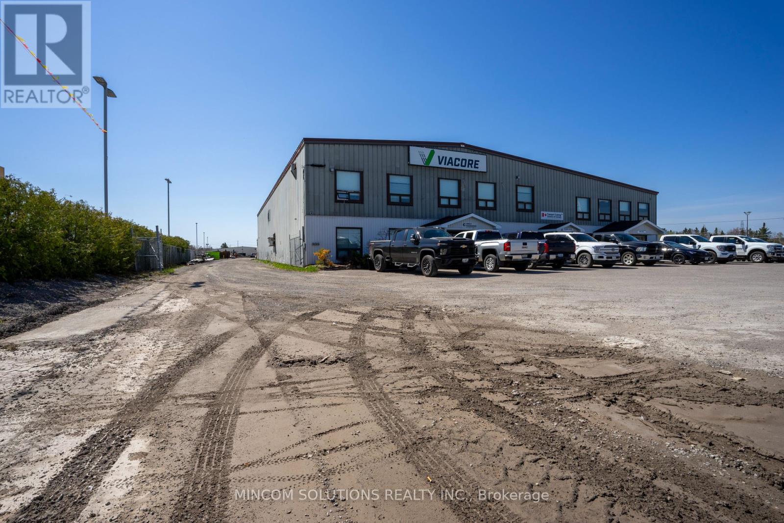 815 Great Northern Road, Sault Ste Marie, Ontario  P6B 0B8 - Photo 2 - X12006968