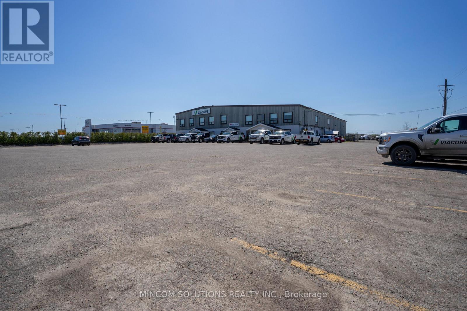 815 Great Northern Road, Sault Ste Marie, Ontario  P6B 0B8 - Photo 3 - X12006968