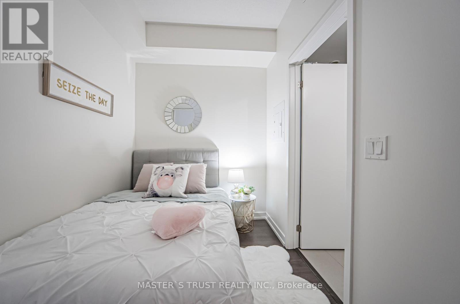 801 - 89 Dunfield Avenue, Toronto, Ontario  M4S 0A4 - Photo 14 - C12008411