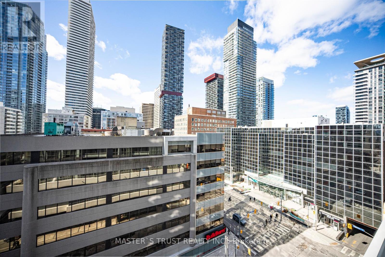 801 - 89 Dunfield Avenue, Toronto, Ontario  M4S 0A4 - Photo 3 - C12008411