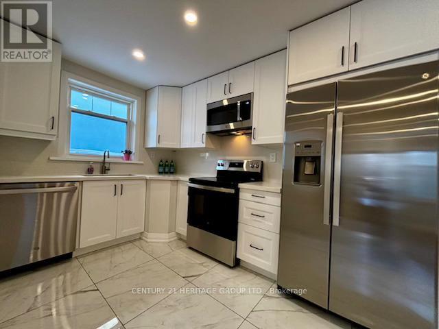 39 Reiner Road, Toronto, Ontario  M3H 2L3 - Photo 7 - C12003766