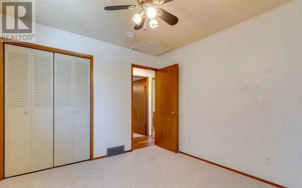 9932 Oakridge Road Sw, Calgary, Alberta  T2V 4A5 - Photo 14 - A2200135