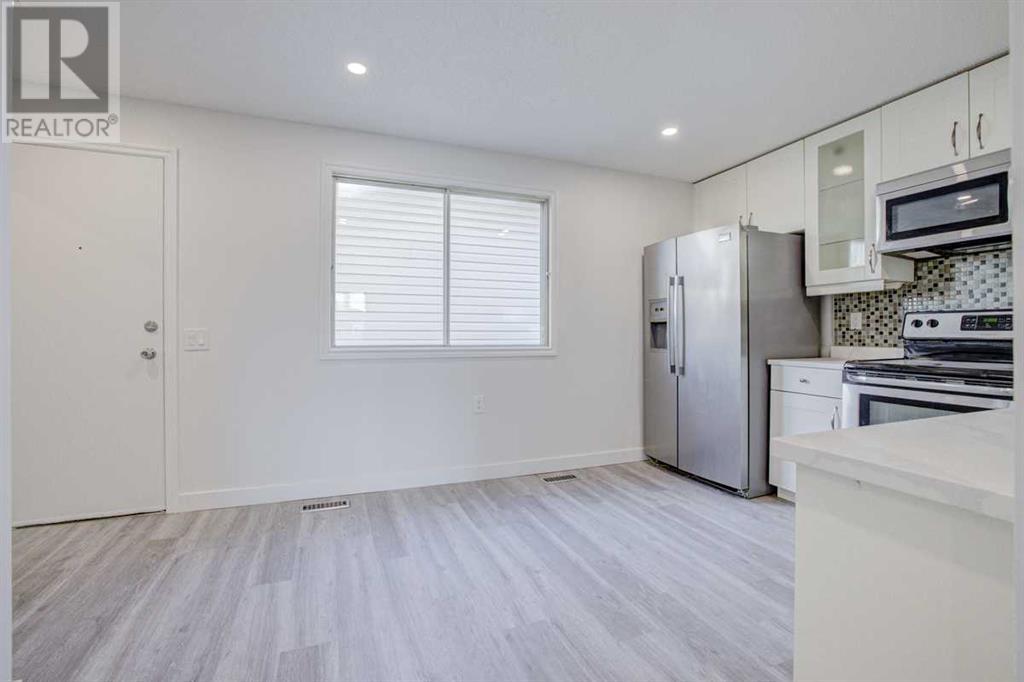 24 Erin Mount Crescent Se, Calgary, Alberta  T2B 2S3 - Photo 6 - A2187848