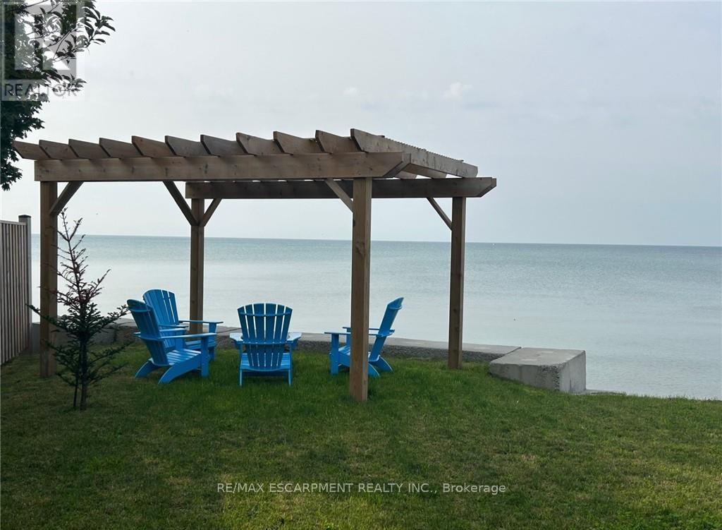 Property at 2130 LAKESHORE ROAD image 1