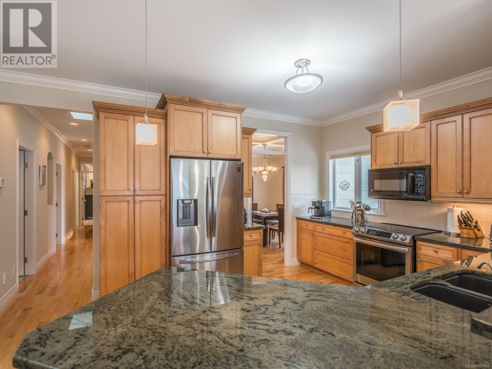 Property at 2612 Andover Rd image 3