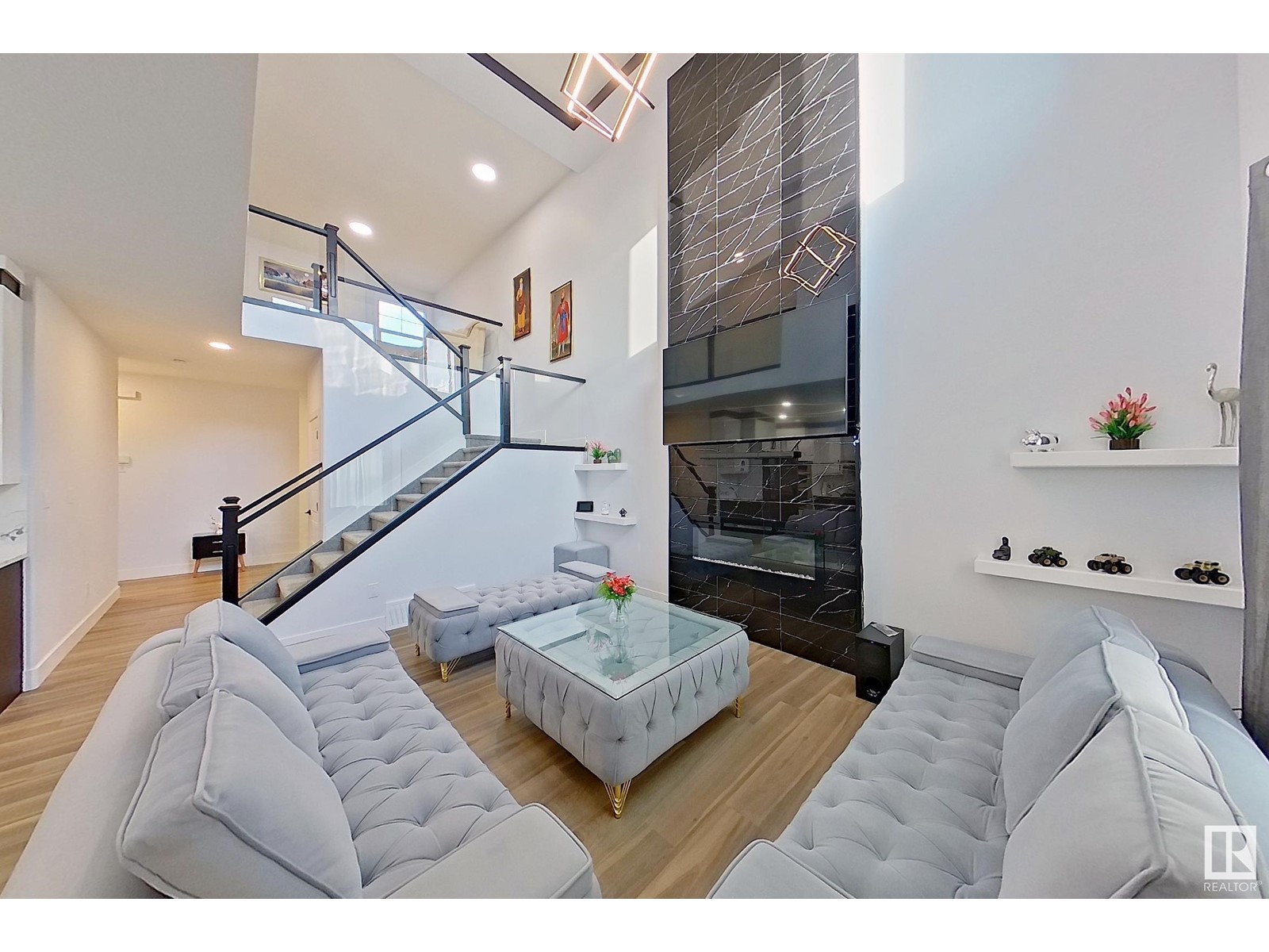 Property at 5806 Peltier Close image 4