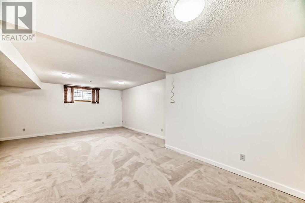 372 Hawkstone Close Nw, Calgary, Alberta  T3G 3P1 - Photo 37 - A2194635