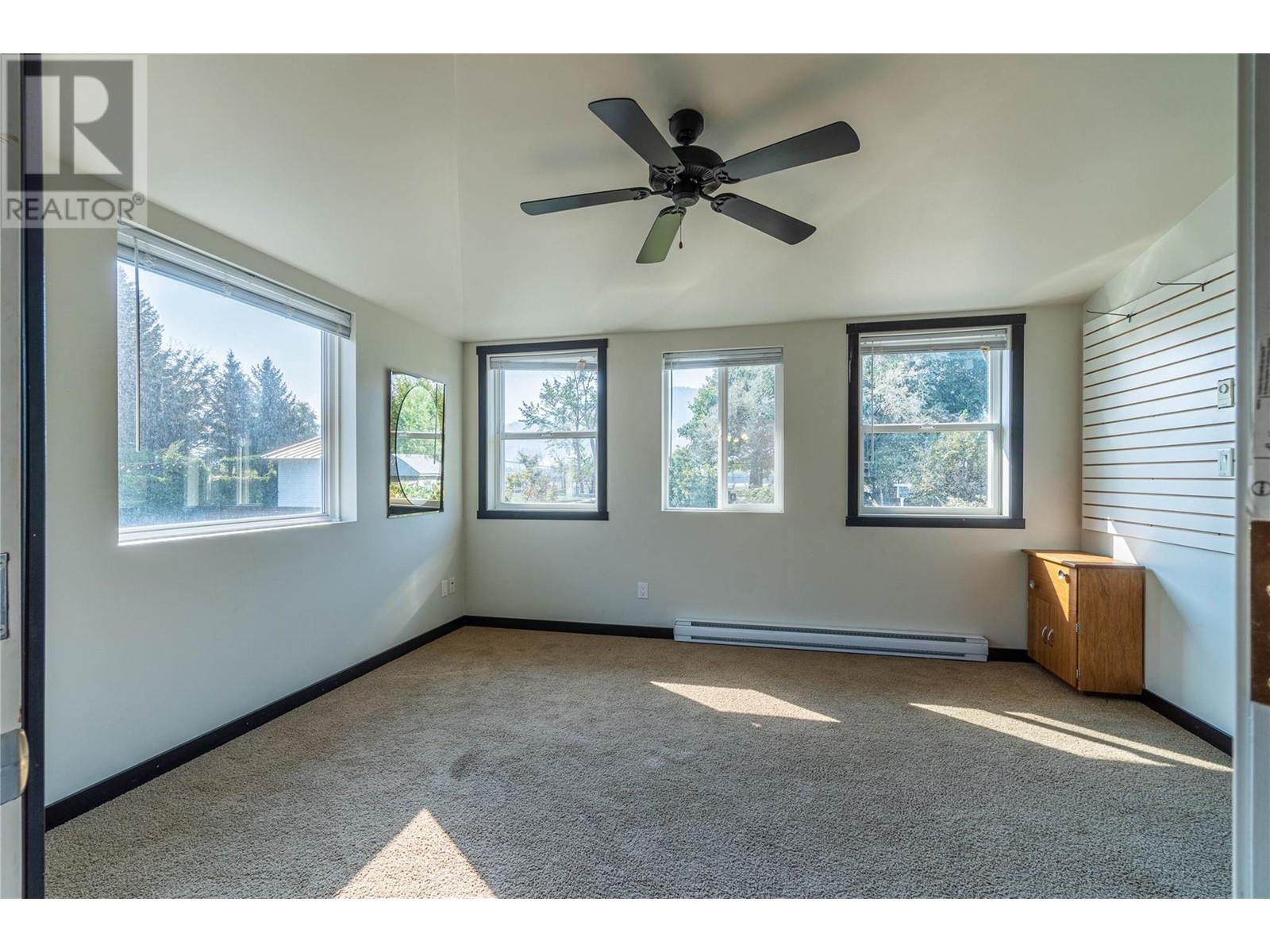 2215 Barbara Avenue, Kamloops, British Columbia  V2H 1T7 - Photo 12 - 10338157