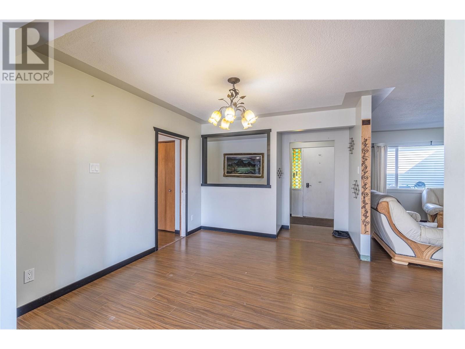 2215 Barbara Avenue, Kamloops, British Columbia  V2H 1T7 - Photo 18 - 10338157
