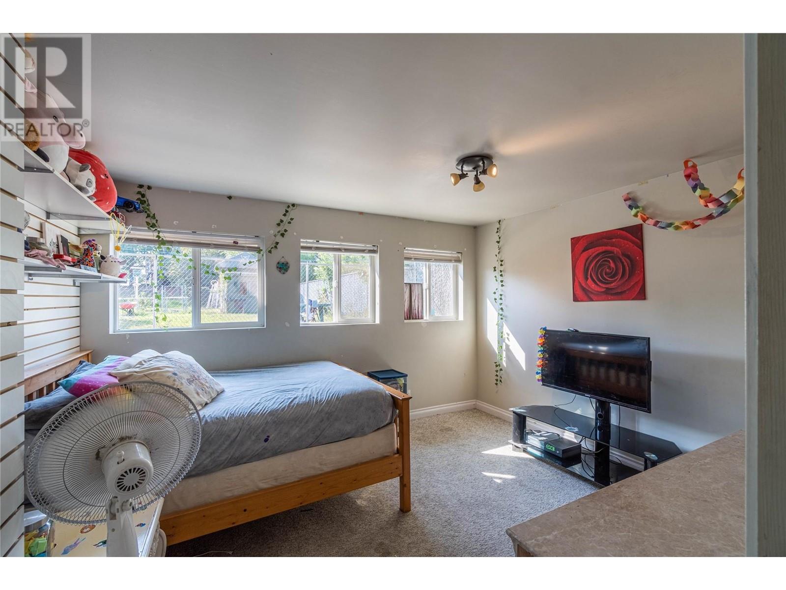 2215 Barbara Avenue, Kamloops, British Columbia  V2H 1T7 - Photo 32 - 10338157