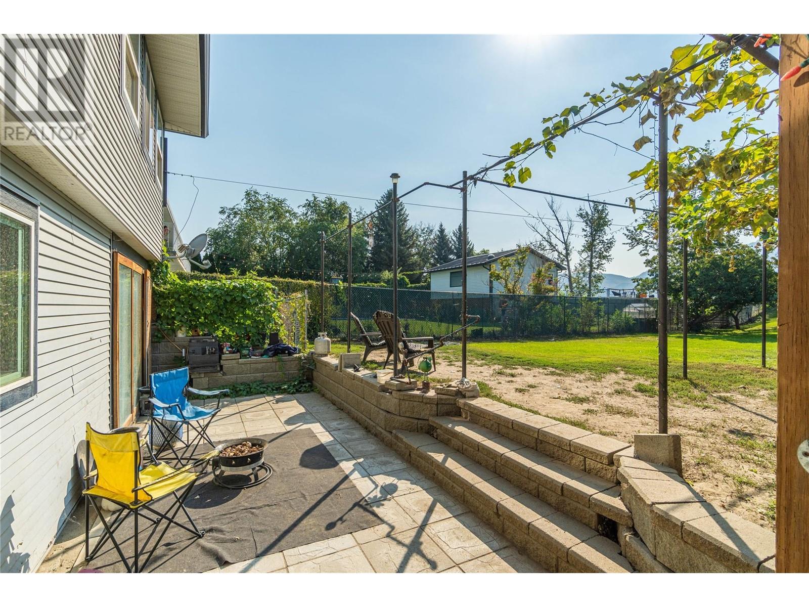 2215 Barbara Avenue, Kamloops, British Columbia  V2H 1T7 - Photo 47 - 10338157