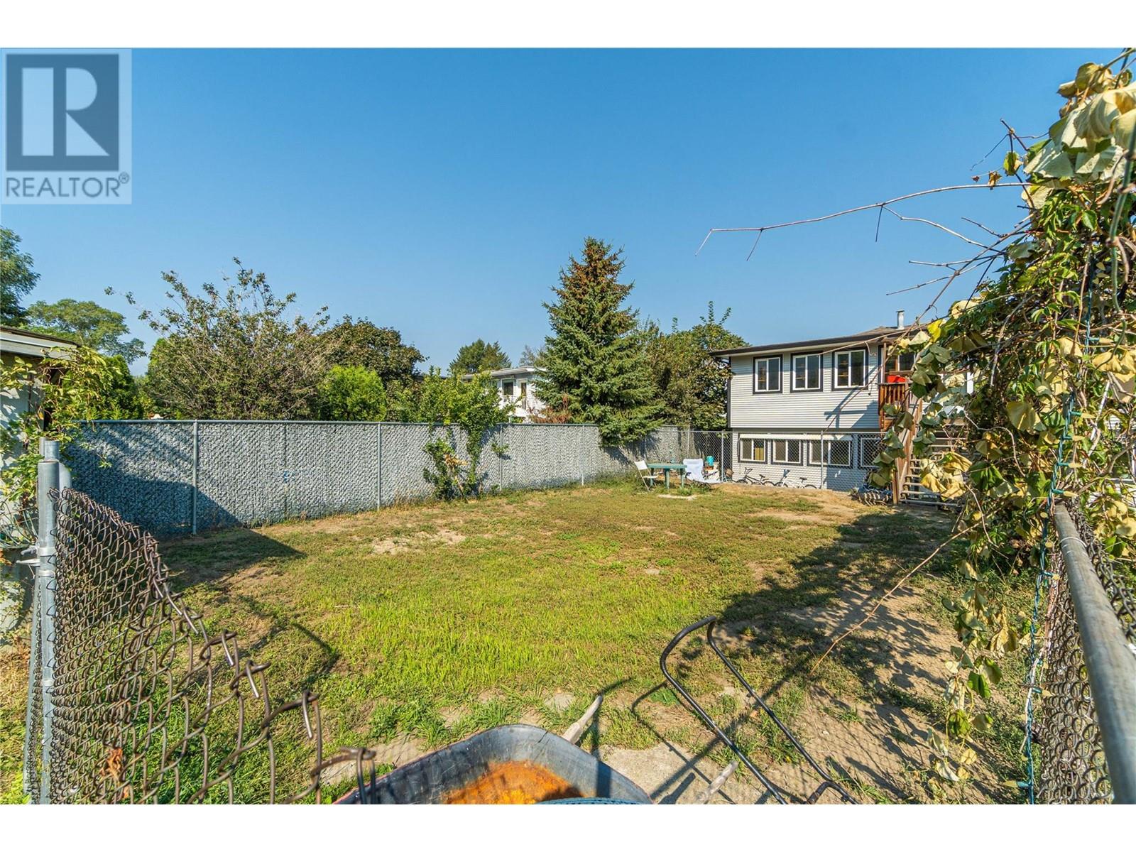 2215 Barbara Avenue, Kamloops, British Columbia  V2H 1T7 - Photo 58 - 10338157
