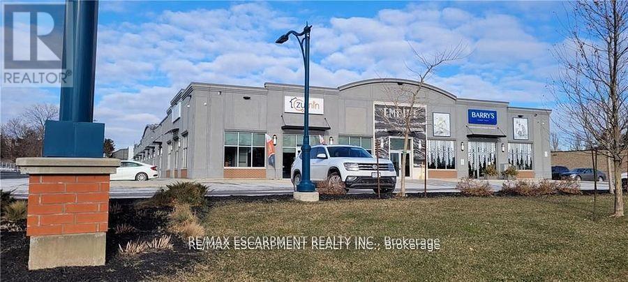 5 - 3325 Harvester Road, Burlington, Ontario  L7N 3N2 - Photo 2 - W12008608
