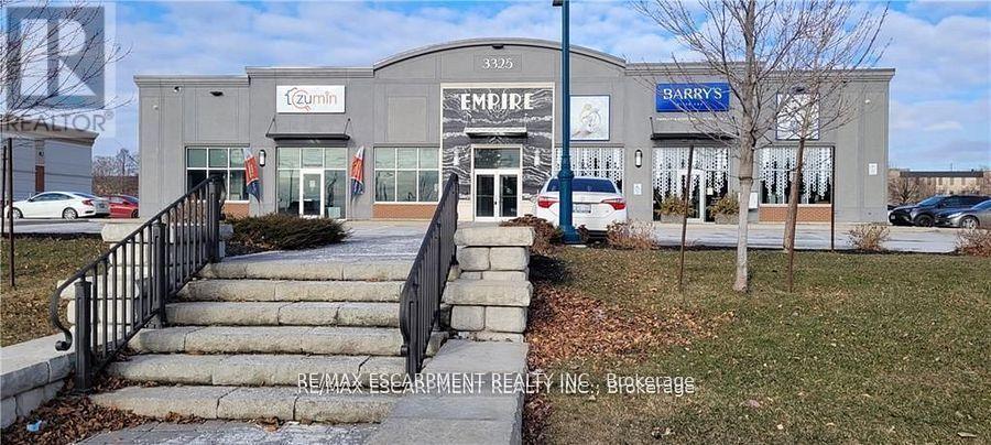 5 - 3325 Harvester Road, Burlington, Ontario  L7N 3N2 - Photo 3 - W12008608