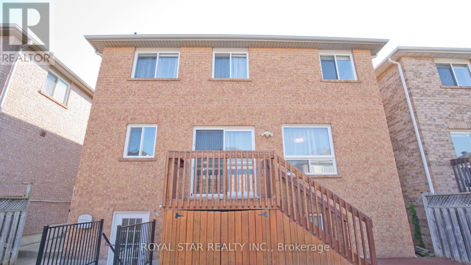 13 Waterdale Road, Brampton, Ontario  L7A 1S7 - Photo 38 - W12008612