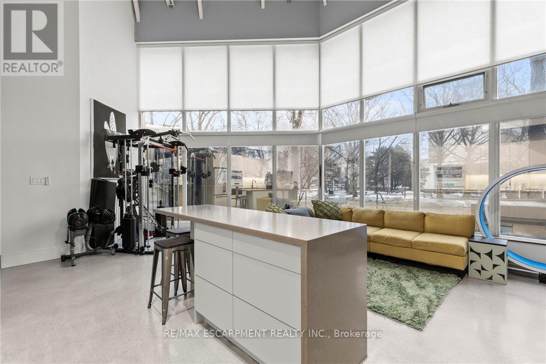 105 - 66 Bay Street S, Hamilton (Durand), Ontario  L8P 4Z6 - Photo 12 - X12008587