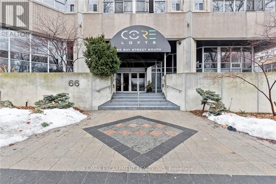 Property at 105 - 66 BAY STREET S image 2