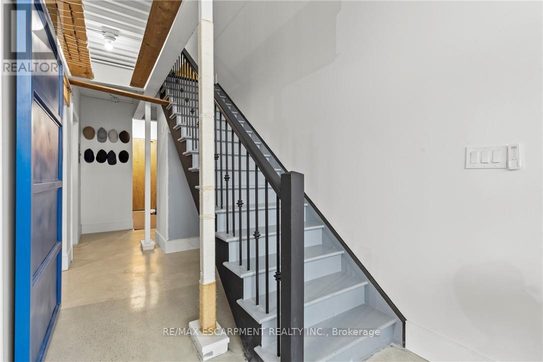 105 - 66 Bay Street S, Hamilton (Durand), Ontario  L8P 4Z6 - Photo 22 - X12008587