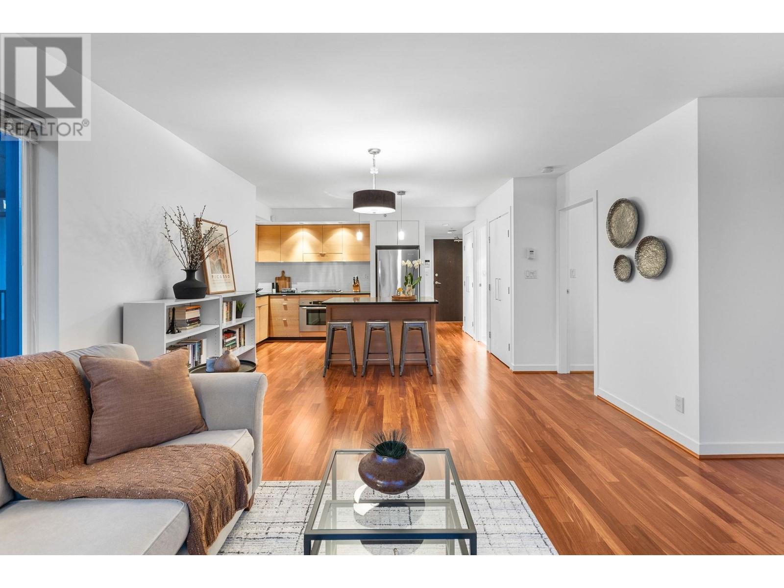 Listing Picture 10 of 25 : 1806 1055 HOMER STREET, Vancouver / 溫哥華 - 魯藝地產 Yvonne Lu Group - MLS Medallion Club Member