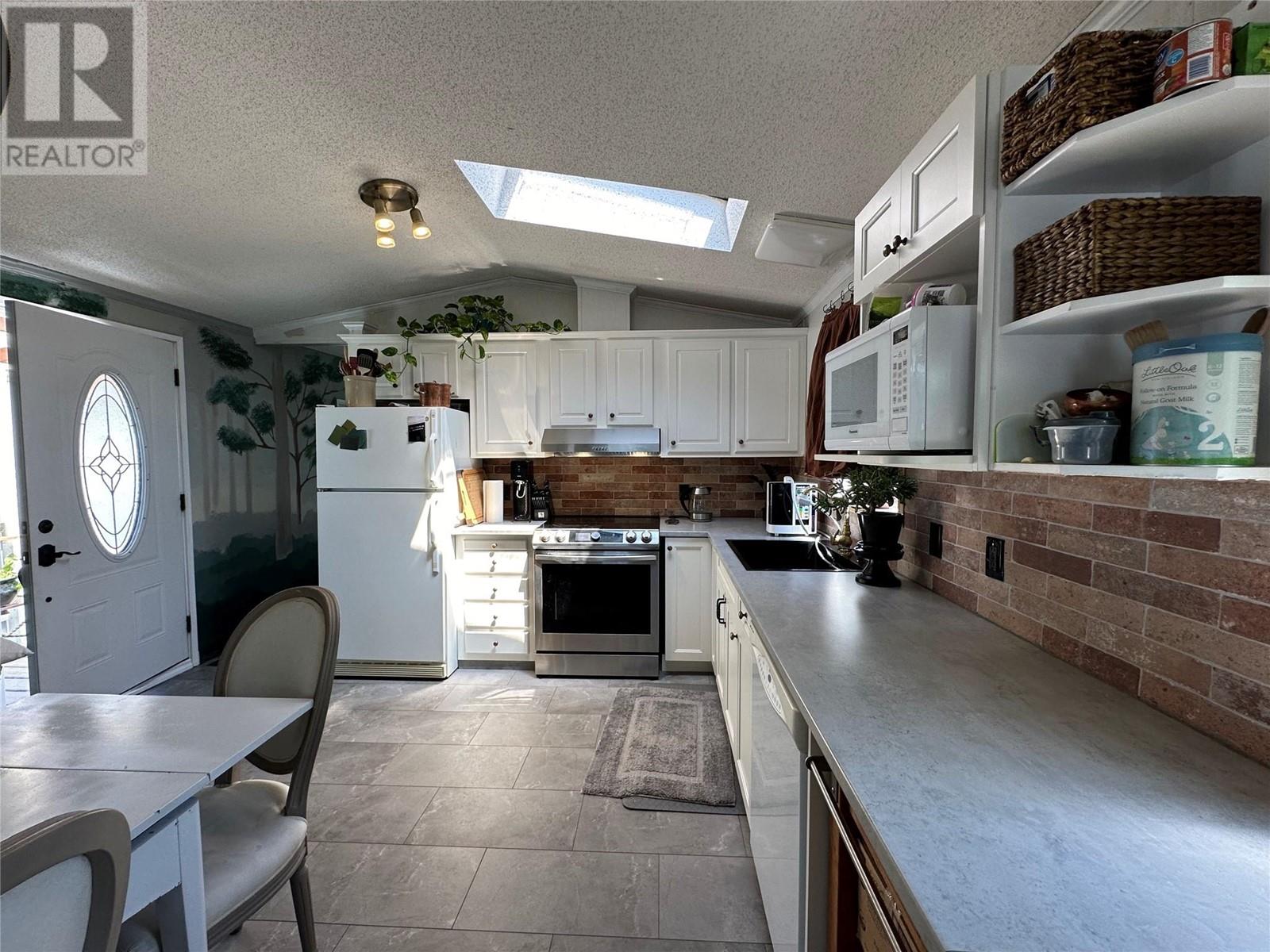 2035 Boucherie Road Unit# 11, West Kelowna, British Columbia  V4T 1Z6 - Photo 13 - 10337405