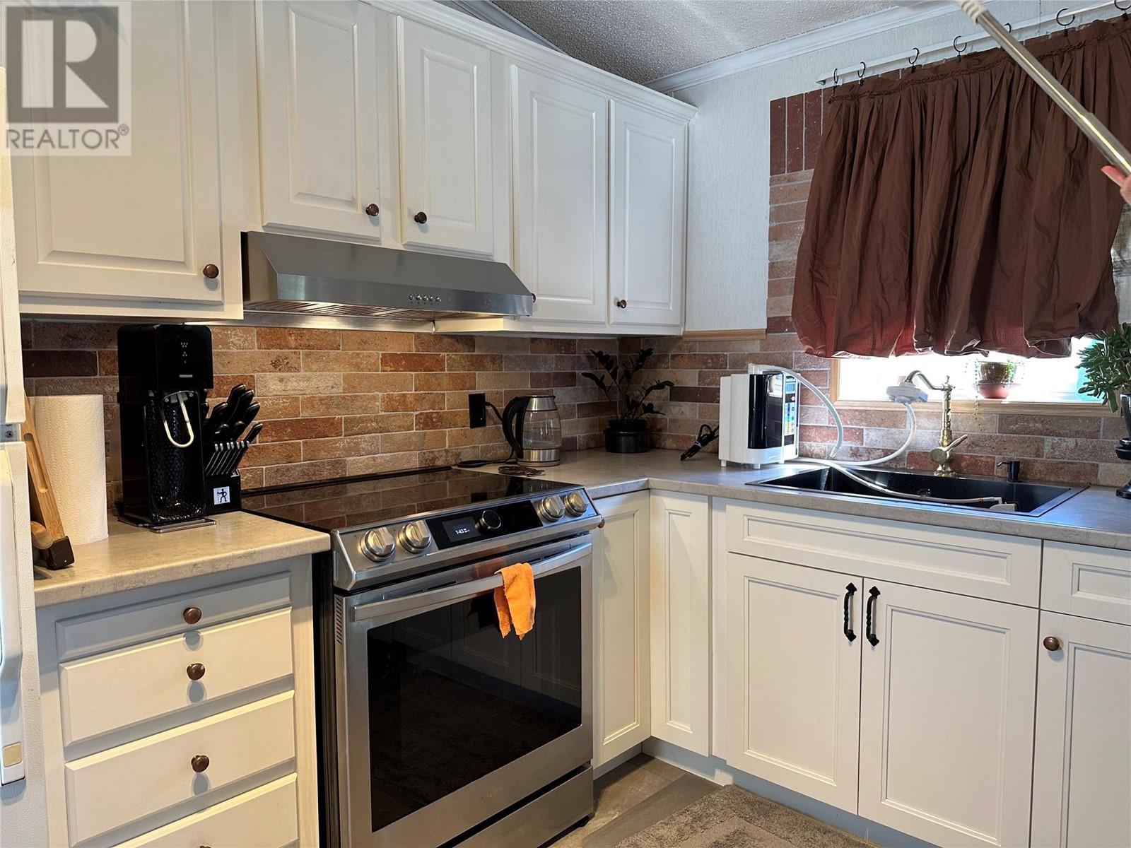 2035 Boucherie Road Unit# 11, West Kelowna, British Columbia  V4T 1Z6 - Photo 8 - 10337405