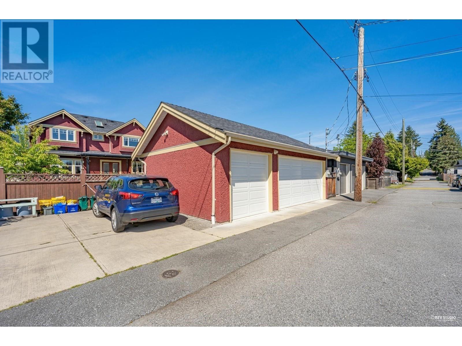 337 E 17th Street, North Vancouver, British Columbia  V7L 2W1 - Photo 36 - R2975014