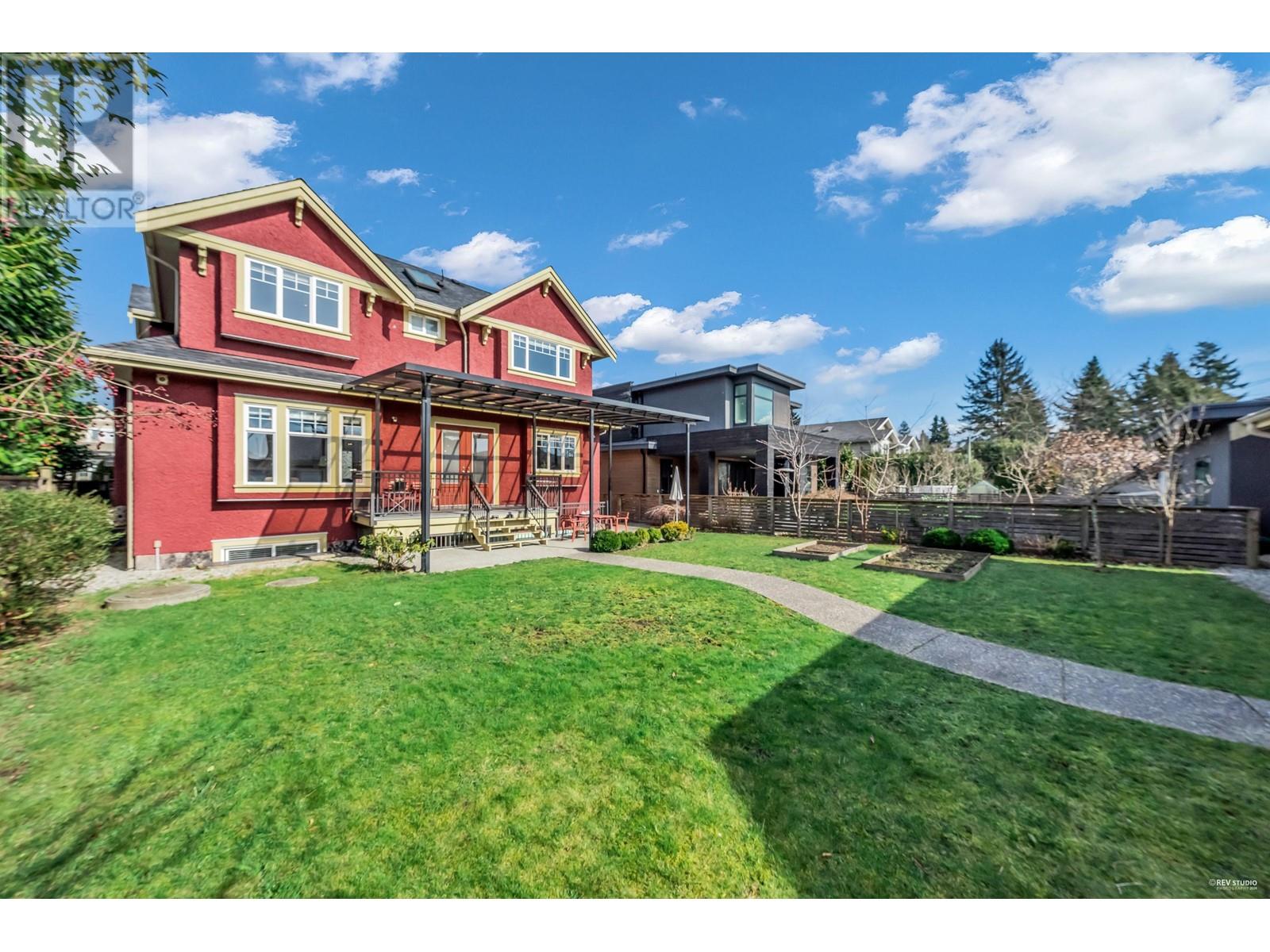 337 E 17th Street, North Vancouver, British Columbia  V7L 2W1 - Photo 37 - R2975014
