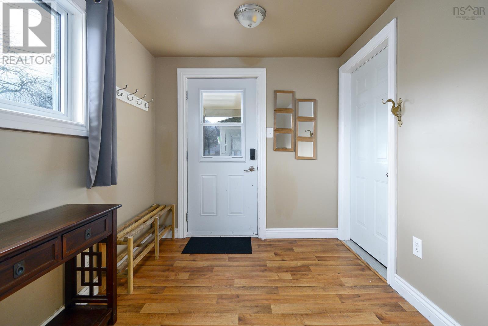 59 Milton Street, Sydney, Nova Scotia  B1P 4L9 - Photo 9 - 202502332