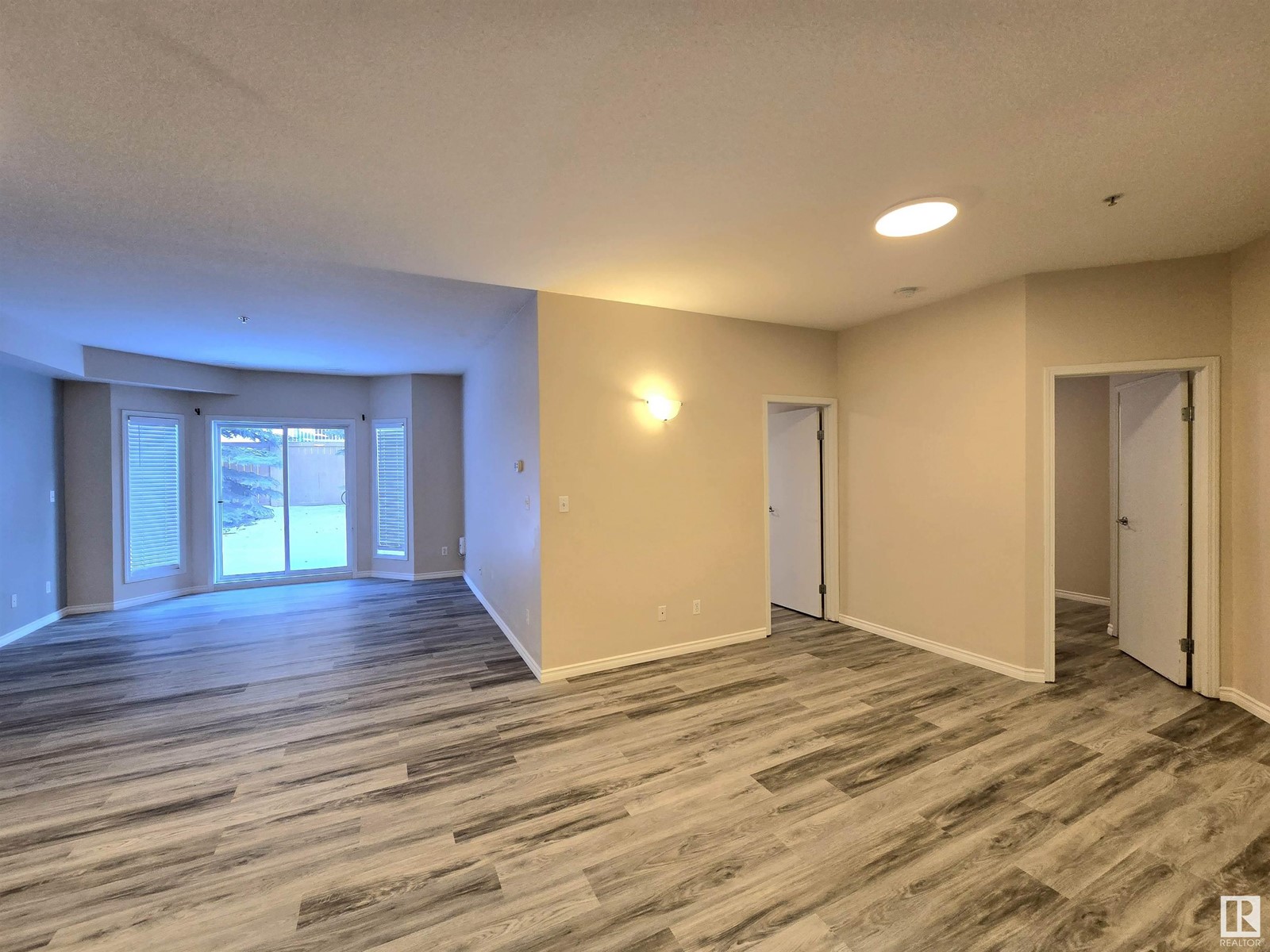 #111 4304 139 Av Nw, Edmonton, Alberta  T5Y 0H6 - Photo 4 - E4424185