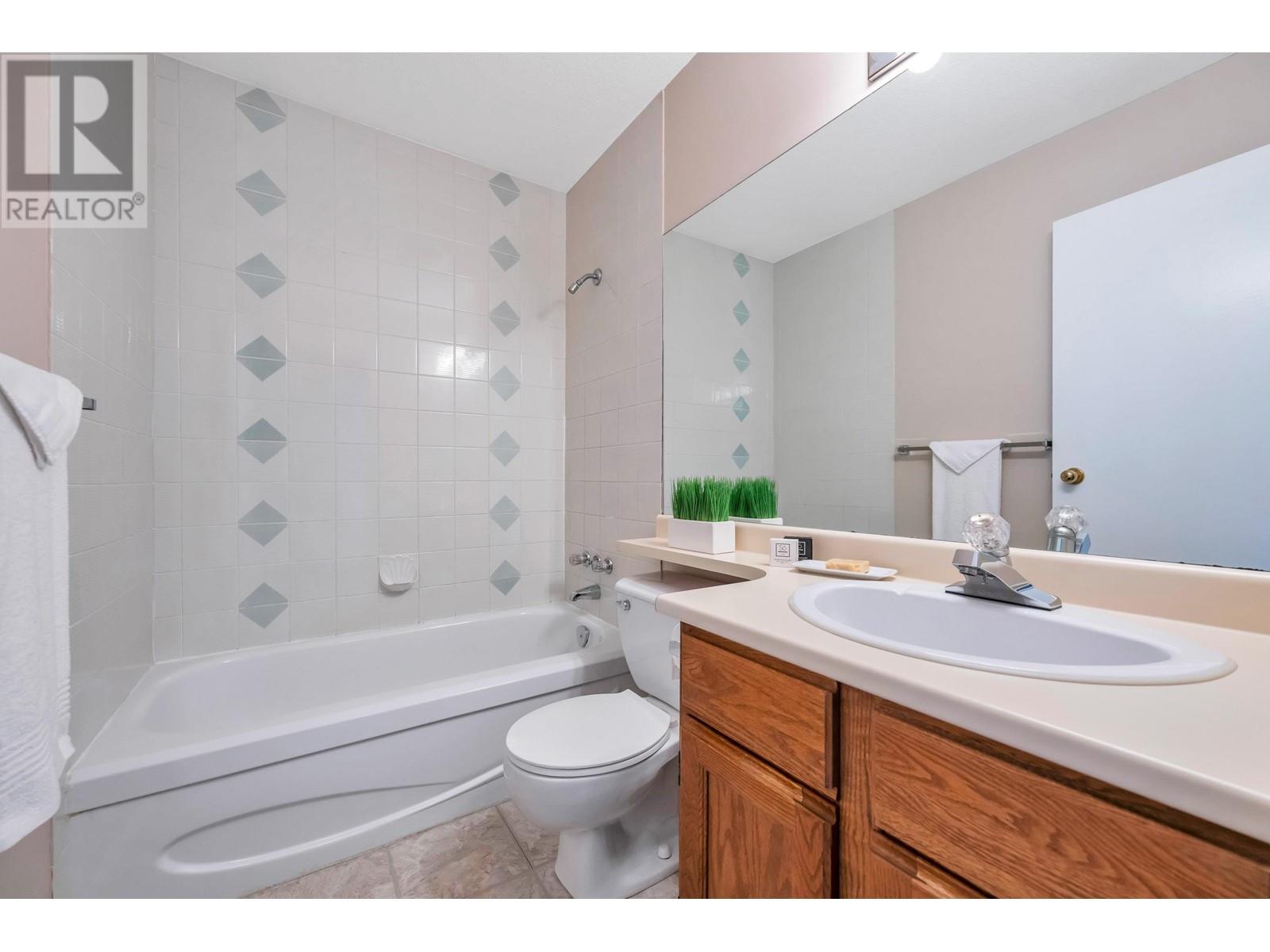 2 1251 Lasalle Place, Coquitlam, British Columbia  V3B 7C5 - Photo 24 - R2974286